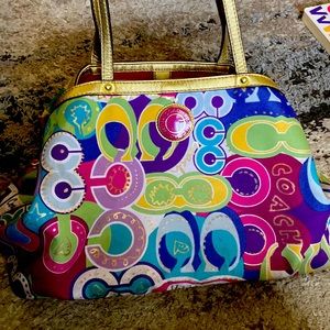 Medium coach handbag